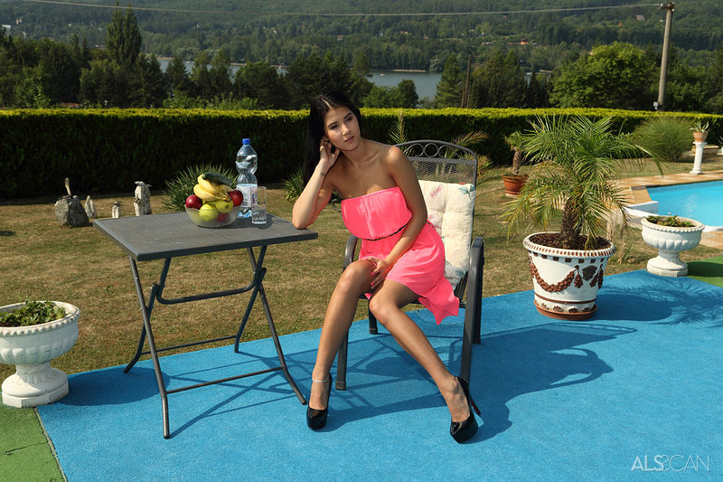 Елена, 23 года, 5 размер груди